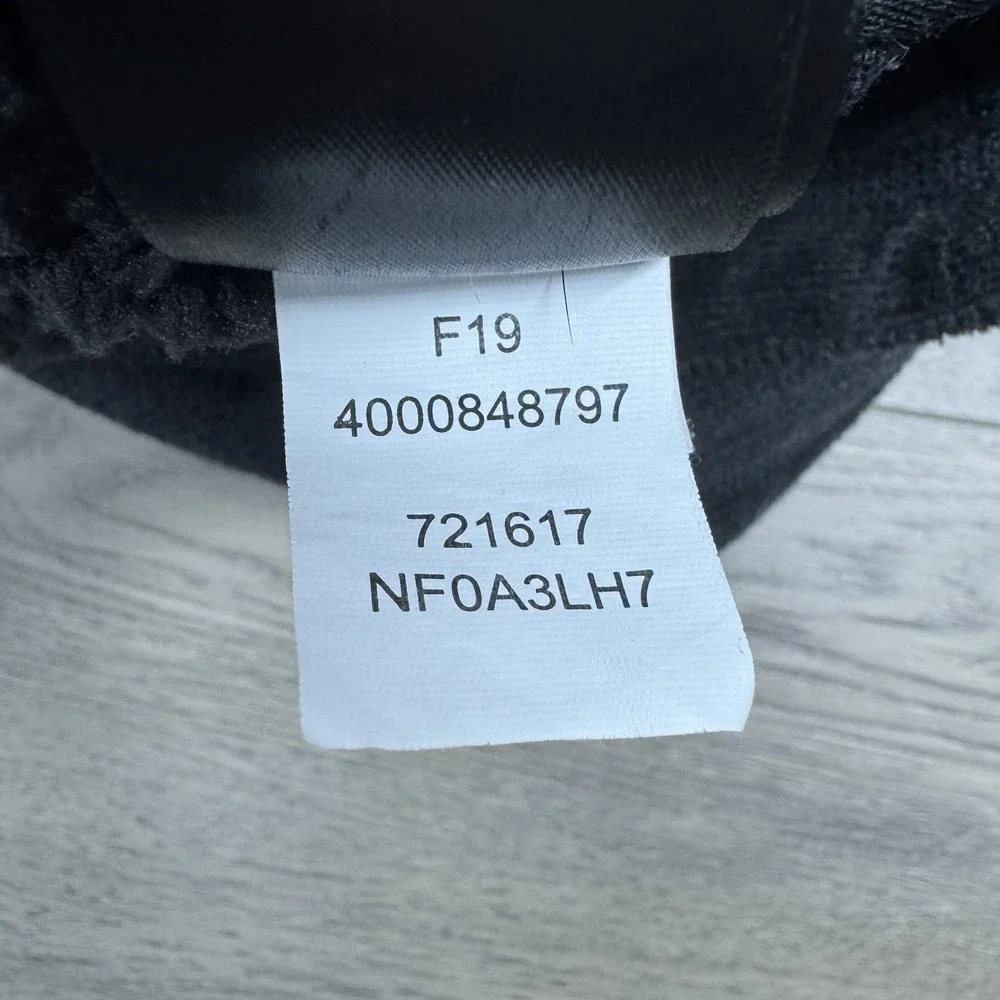 The North‎ Face Gray Black Sweater Style Jacket Men's Sz M Casual Preppy